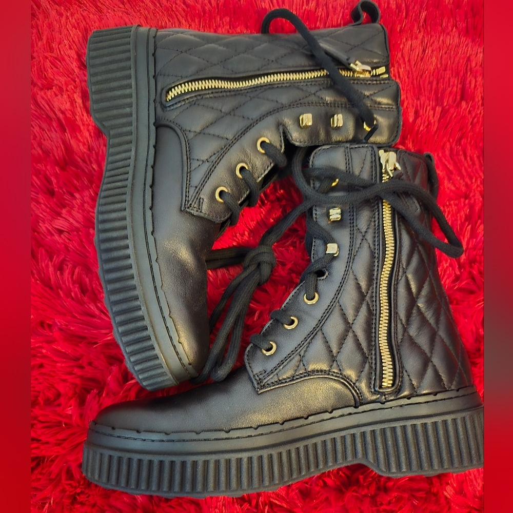 Tod's Ankle Boots In Black